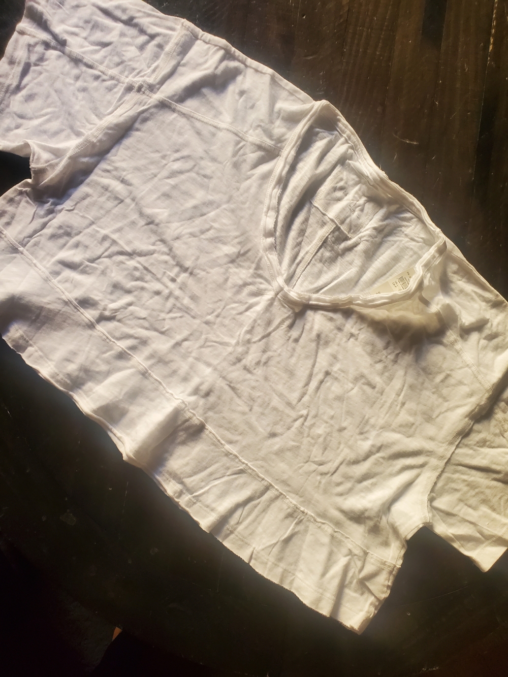aerie White Short Sleeve V-Neck Cropped Tee- Box Fit & Oversized